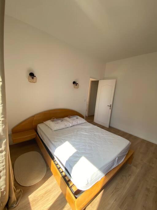Corte Magnifique T2 45M2 Neuf 5 Personnes Place St Marcel Hyper Centre Wifi Lave Linge Tv Exteriér fotografie